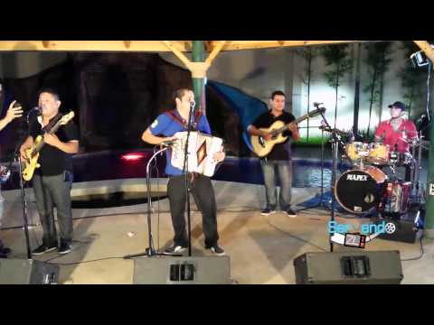 Grupo Imperial - El Colombiano (En Vivo 2013)
