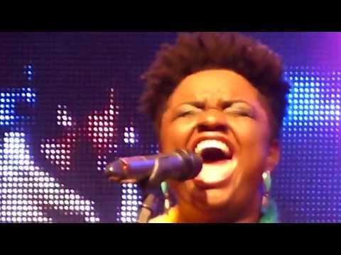 Ellen Oléria (The Voice Brasil) 17ª Parada LGBT de São Paulo (02-06-13) FULL HD - BY LEH SANUTY