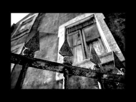 10 signs your house is haunted, according to a paranormal investigator