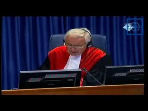 NATO Review - Karadzic: from Sarajevo to the Hague - 1/2