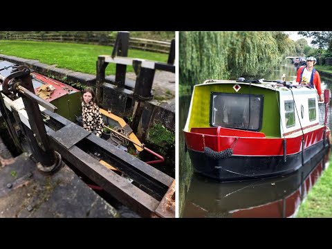 Travelling With Two NARROWBOATS! | A New Adventure Begins | EP69