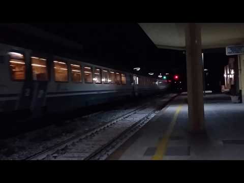IC 729 ROMA TERMINI - PALERMO CENTRALE IN ARRIVO CON UN BELLISSIMO CAIMANO