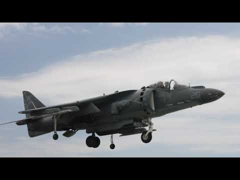VMA-223 AV-8B Harrier II conducts field carrier-landing practice