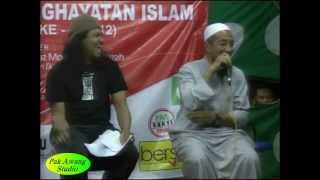 Download lagu Ustaz Azhar Idrus 2012 Nyanyi Lagu XPDC mp3