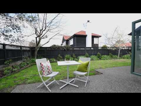 19 Sprott Road, Kohimarama - Simon Siddells & Lisa Jessen