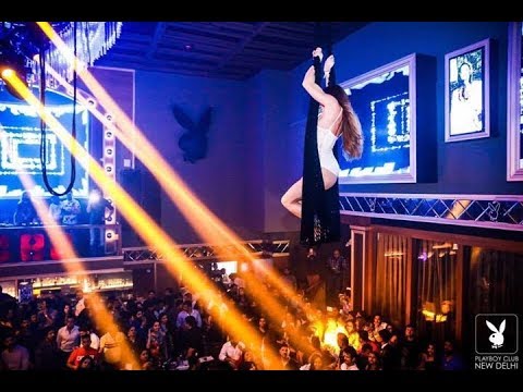 download lagu mp3 mp4 Ghungroo Night Club, download lagu Ghungroo Night Club gratis, unduh video klip Ghungroo Night Club