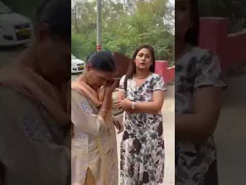 Aaj ki janresan or ek bebas maa l