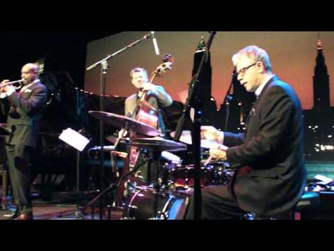 VIDEO: In the Black Box With Matt Wilson's Arts & Crafts