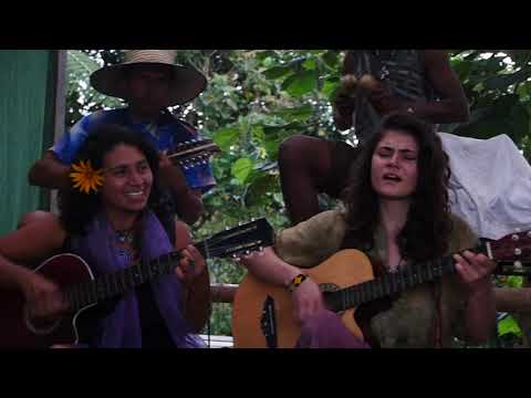 Eskawata kayaway / Familia Arcoirís