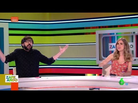 La cómica reacción de Quique Peinado al interrumpir en directo a Lorena Castell - Zapeando