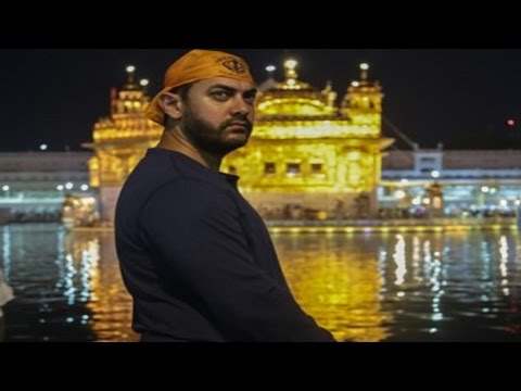 Dangal Star Aamir Khan Stops by Golden Temple Ahead of Shoot 