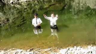 preview picture of video 'Baptism! Toyohira River Jozankei Onsen Hokkaido Japan! Camp Meeting 2012!!'