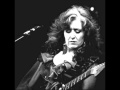 Bonnie Raitt  "Guilty" a Randy Newman´s song