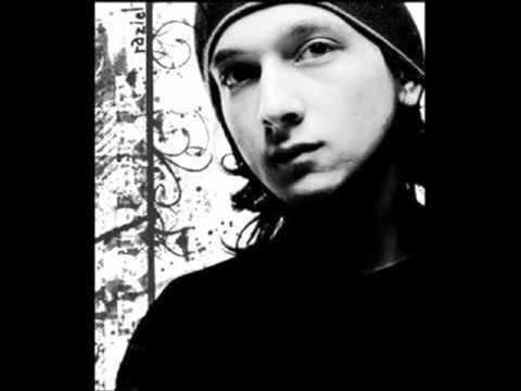 Raziel Nisroc - 10.  Ağır Roman feat. Mozole Mirach & Echo (Mekan-Cehennem LP CD2)