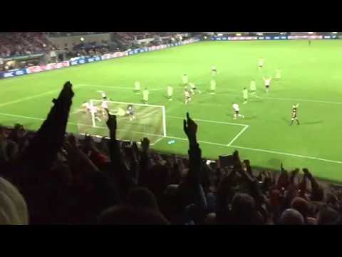 In slowmotion: de 2-1 van Michel Breuer