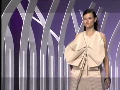 Vis a Vis Video TV for AMAYA ARZUAGA : Pasarela Cibeles