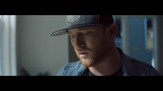 Cole Swindell - &quot;Break Up In The End&quot; (Official Music Video)