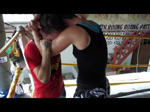 Muay Thai Clinch - The Importance of Building a Frame