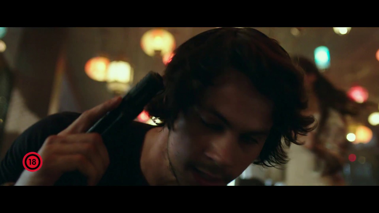 AMERIKAI BÉRGYILKOS - szinkronizált előzetes (18)