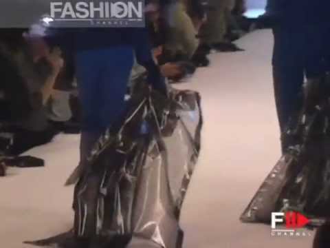 "Erreuno" Autumn Winter 1992 1993 Milan 2 of 4 Pret a Porter Woman by FashionChannel