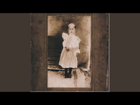 Videoclip de Gentle Moon (Radio Recording) — Sun Kil Moon