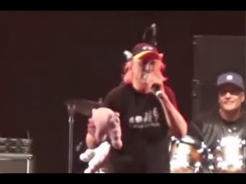 Otto Waalkes Ottifanten in Wacken (Größerer Bildausschnitt)