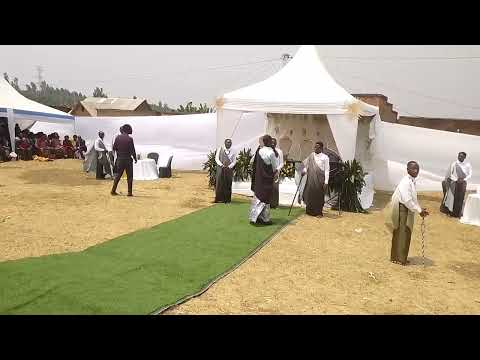 UDUSHYA TWARANZE UBUKWE BWA K.Emmanuel & N.Safi  with M.C Claude 0781994904