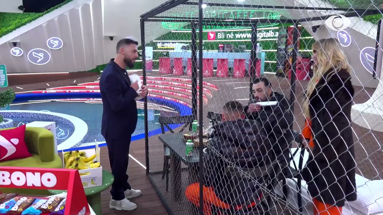 “Të kam me merak…”/ Miri shkon dhe asiston ‘të burgosurit’