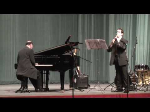 "Tri oriešky pre Richarda Rikkona" - Daniel Greznár