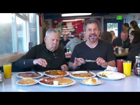 A Diner That Grew With Its Guests thumbnail