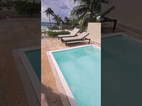 The Honeymoon suite at Dream Sands in Cancun.