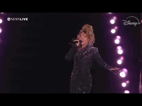 Así fue la presentación de Karol G en la Plaza de San Pedro del Vaticano