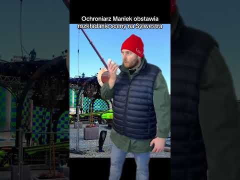 Maniek ochrania rozkładanie sceny