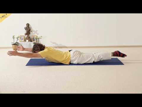 Boot Bauchlage - Shalabhasana Variation - 84 Hauptasanas - Teil 56
