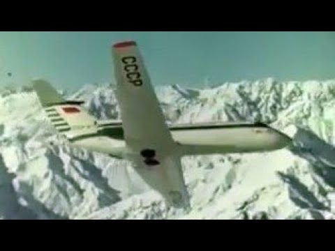 В небе Як-40 (1973) / Yakovlev Yak-40 in the sky (1973)