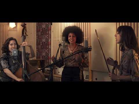 EHBAM - Apano stin Triantafyllia