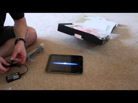 Toshiba Excite Write Unboxing and first boot