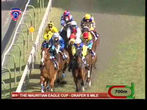 Season 2012 - Meeting 31 - Race 7 - Iwayini - R. Burke - iDates.mu - Turf Mauritius