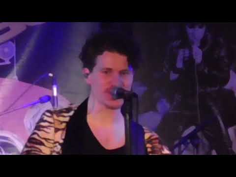 Cagey Strings 2019 im MCA - At The Hop