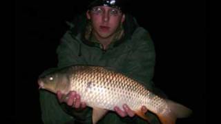 preview picture of video 'Steven Jones Carp Fishing Hendre Lake 11th-14th October 2007'