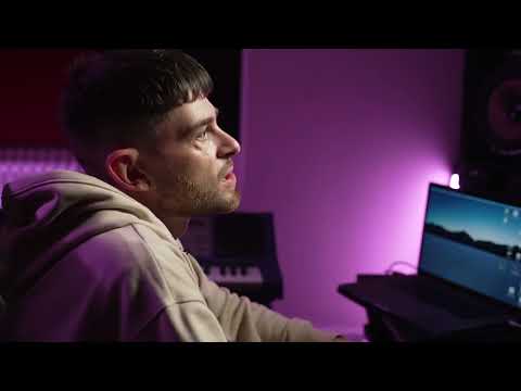 DJ S.K.T Using R Bass