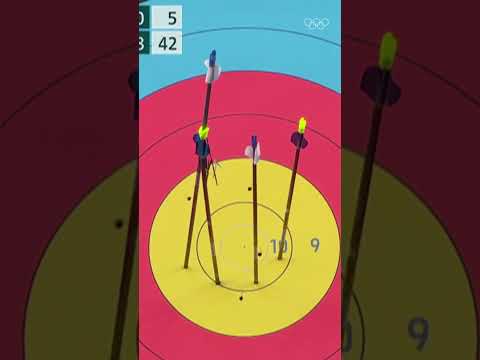 How? 🤯 An arrow through another arrow! 🏹🎯