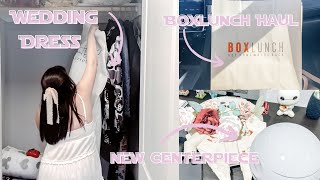 VLOG: Picking Up My Wedding Dress, Boxlunch Haul, and New Centerpiece