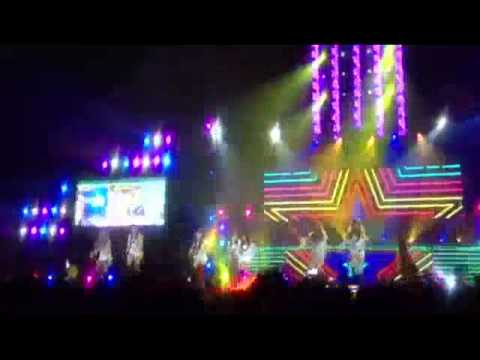 All the stadium shouted "T-ara" @ Kpop Festival in Vietnam