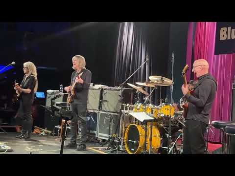 Dennis Chambers is still a monster - incredible solo - Mike Stern Band - Live in Europe 2023