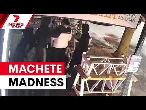 Machete gang attacks two men on Lygon Street | 7NEWS