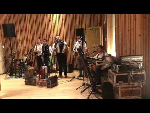 Die Untersteirer - Hey Rene, spiel uns eins