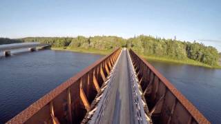 preview picture of video 'Elevated View of The Tusket Bridge'