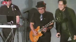 Download lagu Yovie & Nuno - Indah kuingat dirimu, dia milikku live at HUT KNPI 50th lapangan Banteng mp3 Download lagu Yovie & Nuno - Indah kuingat dirimu, dia milikku live at HUT KNPI 50th lapangan Banteng mp3