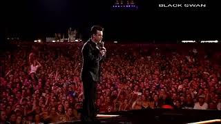 Robbie Williams  SHE'S THE ONE  Live  concert